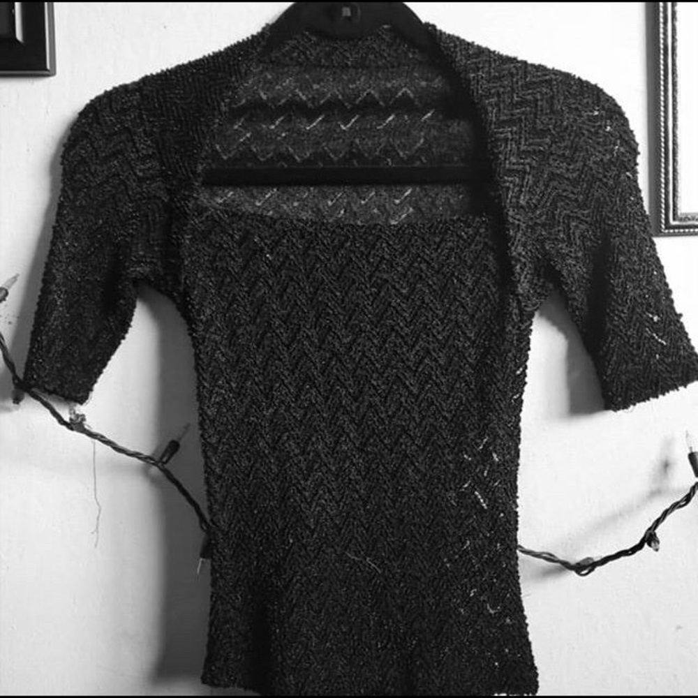 Cute boutique black top